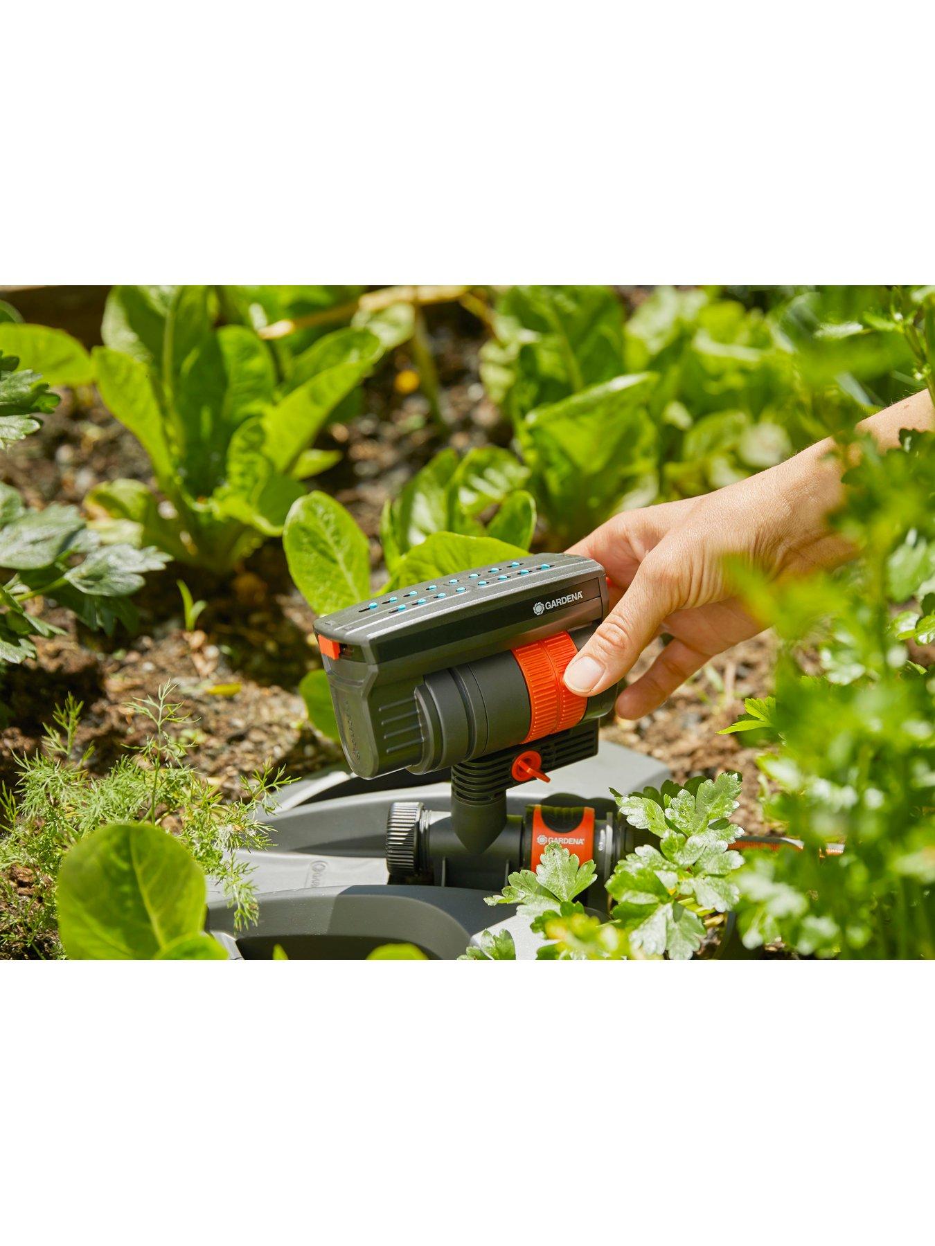  image of gardena-aquazoom-compact-oscillating-sprinkler