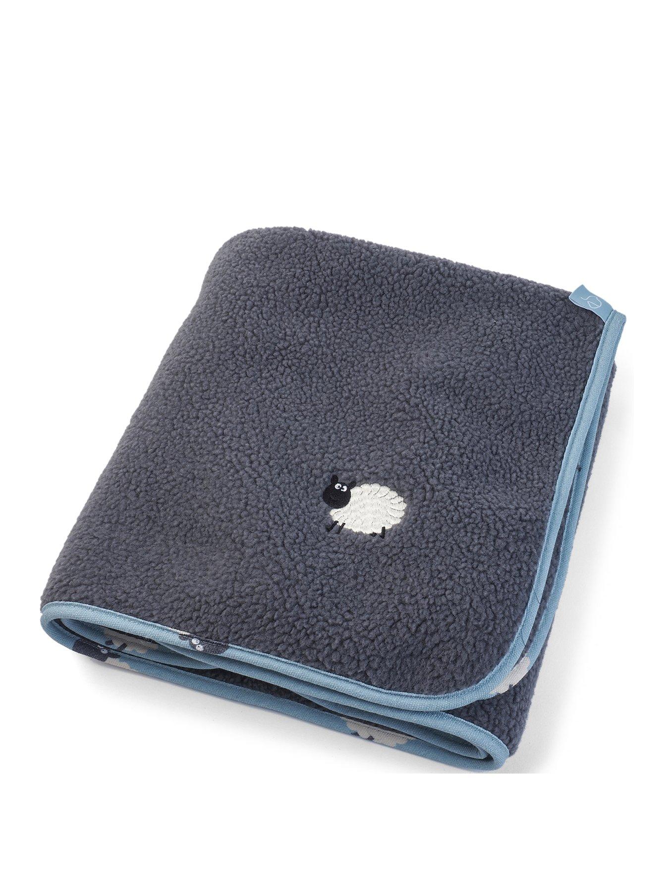 undefined Counting Sheep Sherpa Pet Comforter - 70 x 100cm