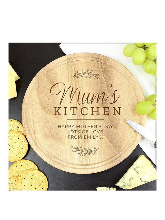 front image of the-personalised-memento-company-mums-kitchen-round-chopping-board