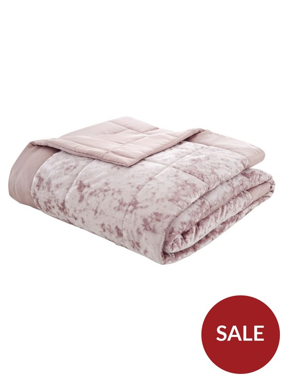 front image of catherine-lansfield-crushed-velvet-bedspread-throw-pink