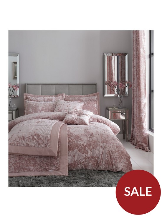 stillFront image of catherine-lansfield-crushed-velvet-bedspread-throw-pink