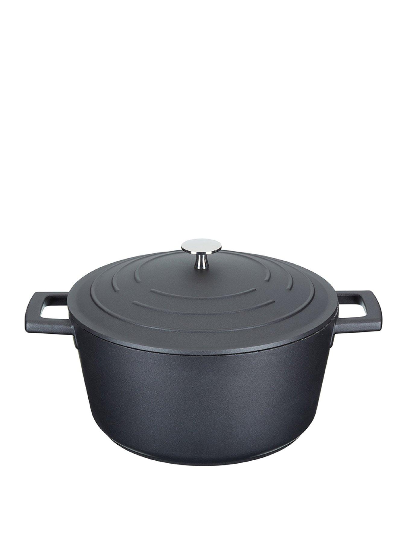 front image of masterclass-lightweight-cast-aluminium-4-litre-casserole-dish-black