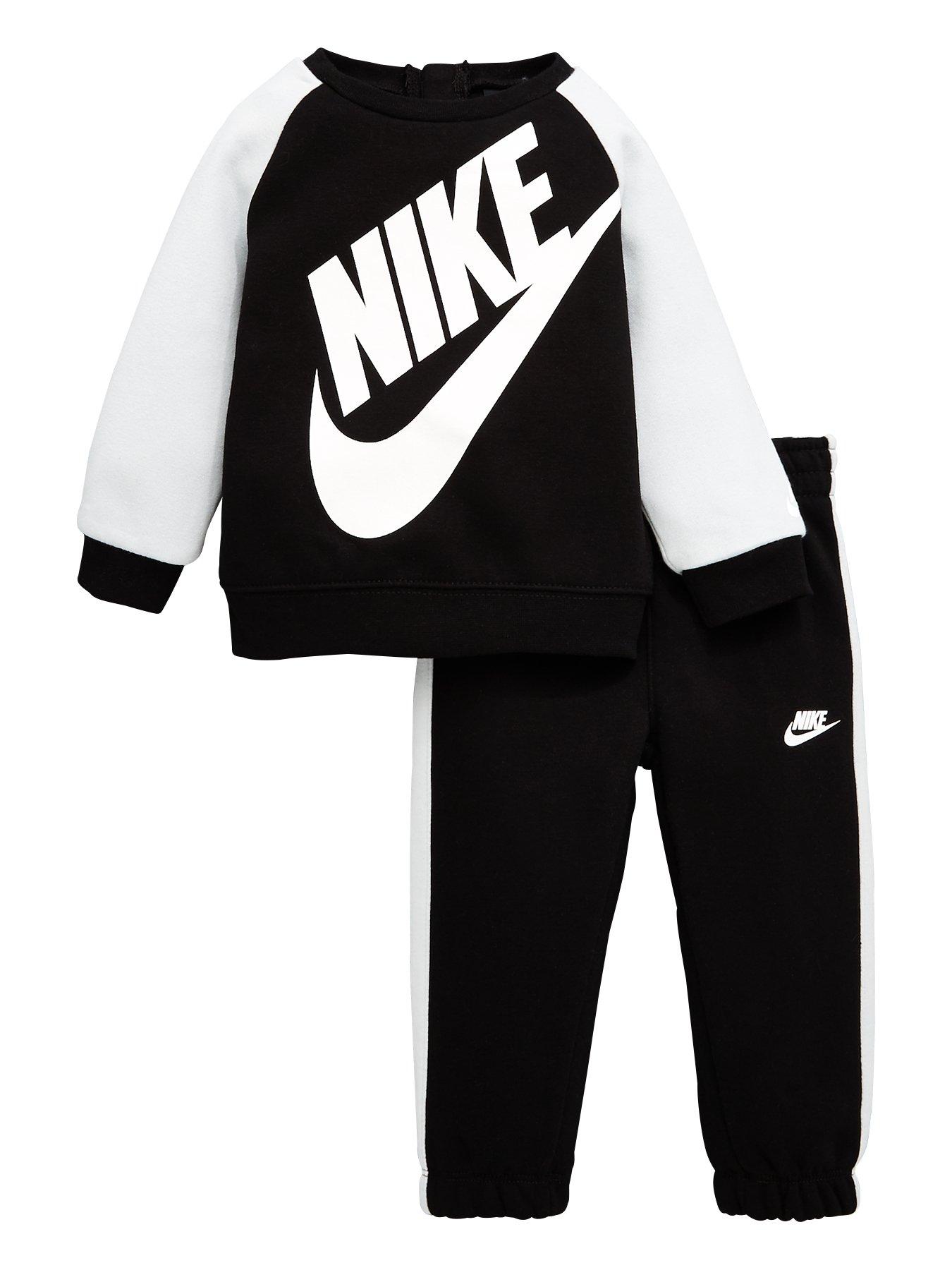 Nike Younger Fleece Pullover Hoodie And Joggers 2-Piece Set