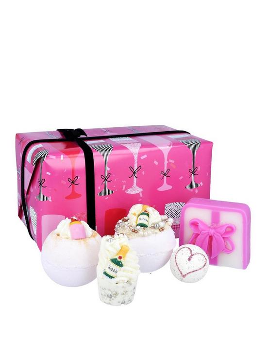 front image of bomb-cosmetics-prosecco-party-bath-bomb-gift-set