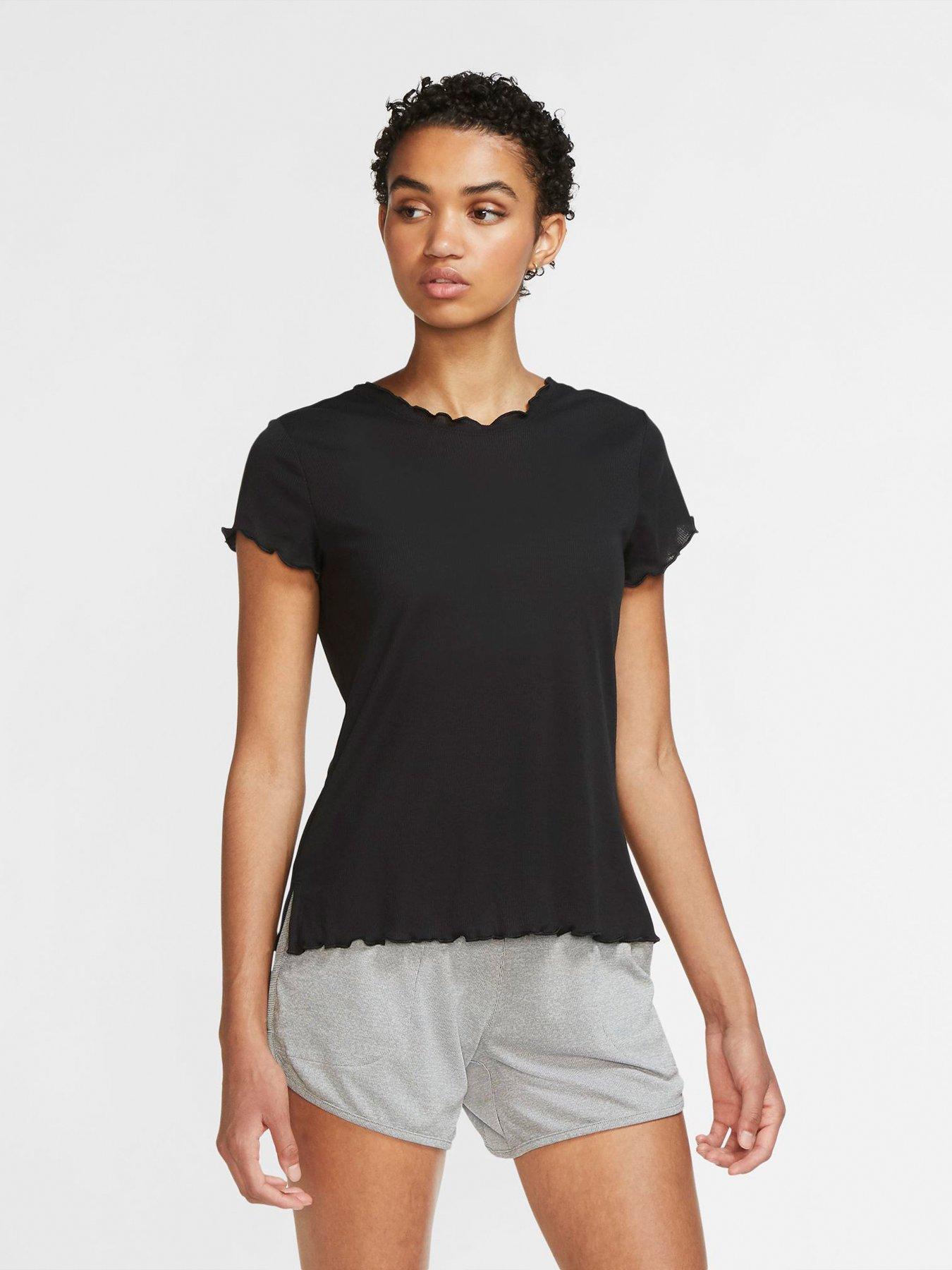 nike t shirts clearance womens