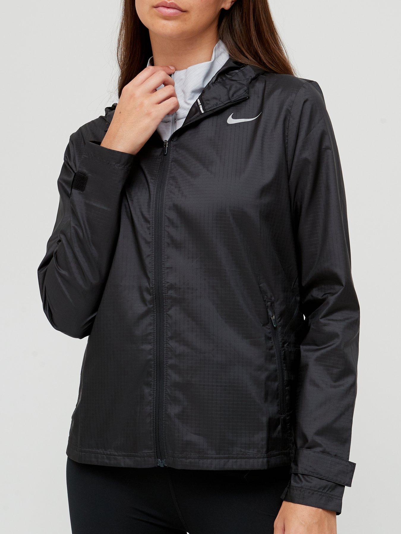 Nike Windbreaker for Outdoor Activities