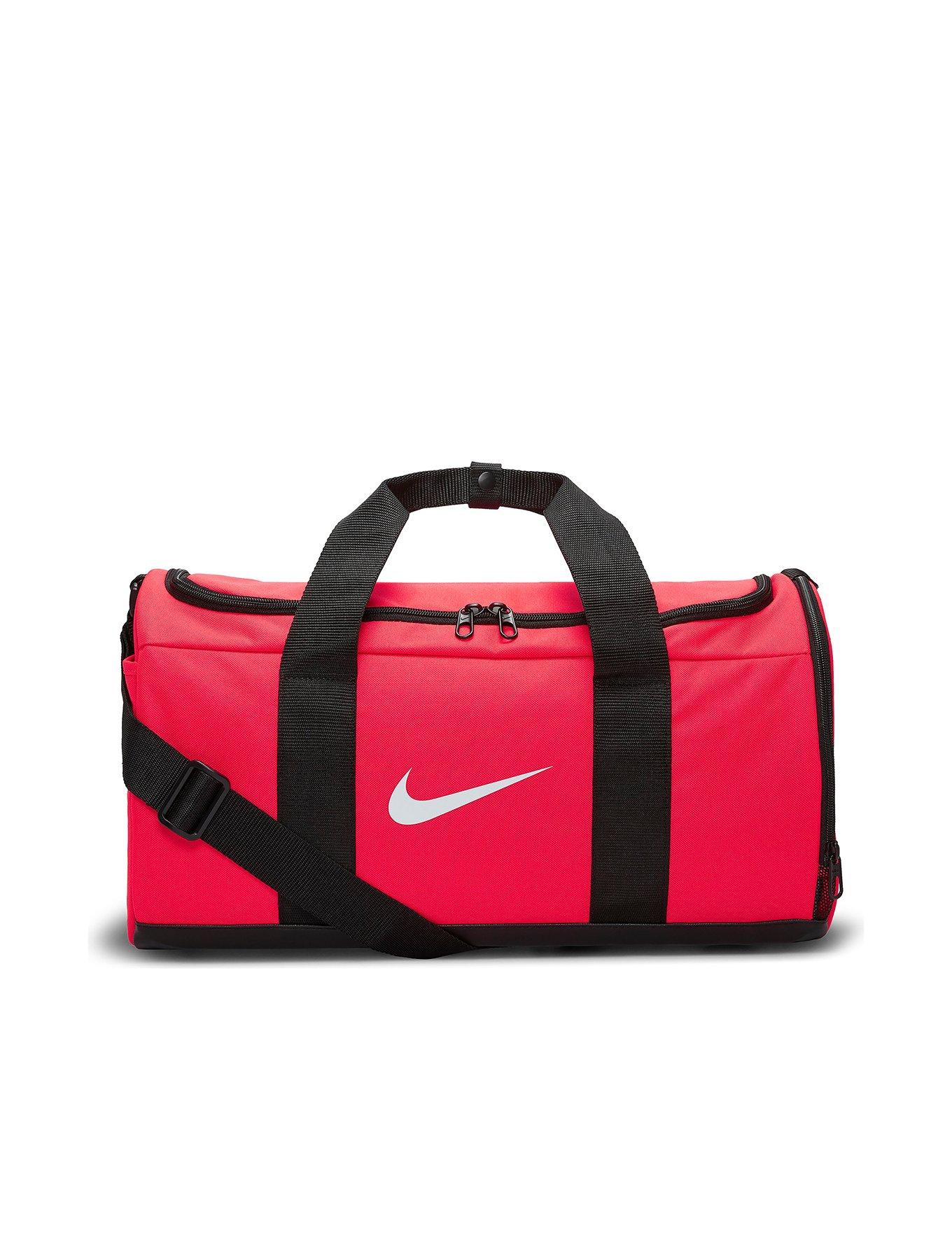 free sports bag with aftershave