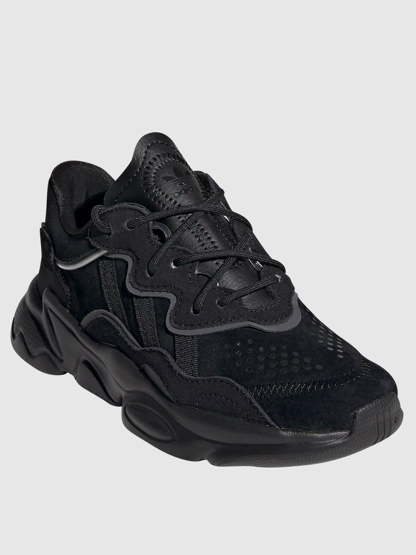undefined Kids Unisex Ozweego Trainers - Black