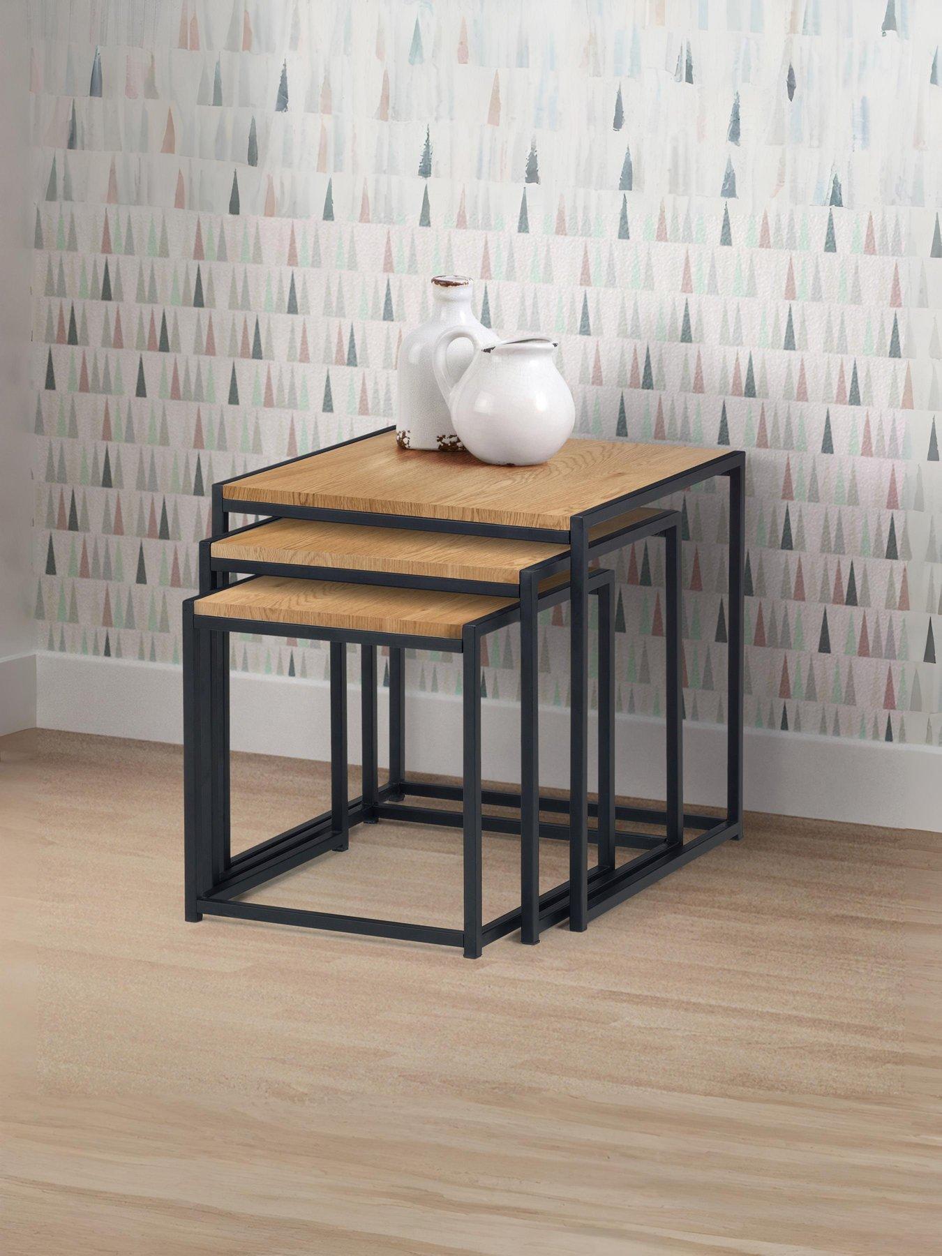 Julian Bowen Tribeca Nest of 3 Tables - Oak Effect