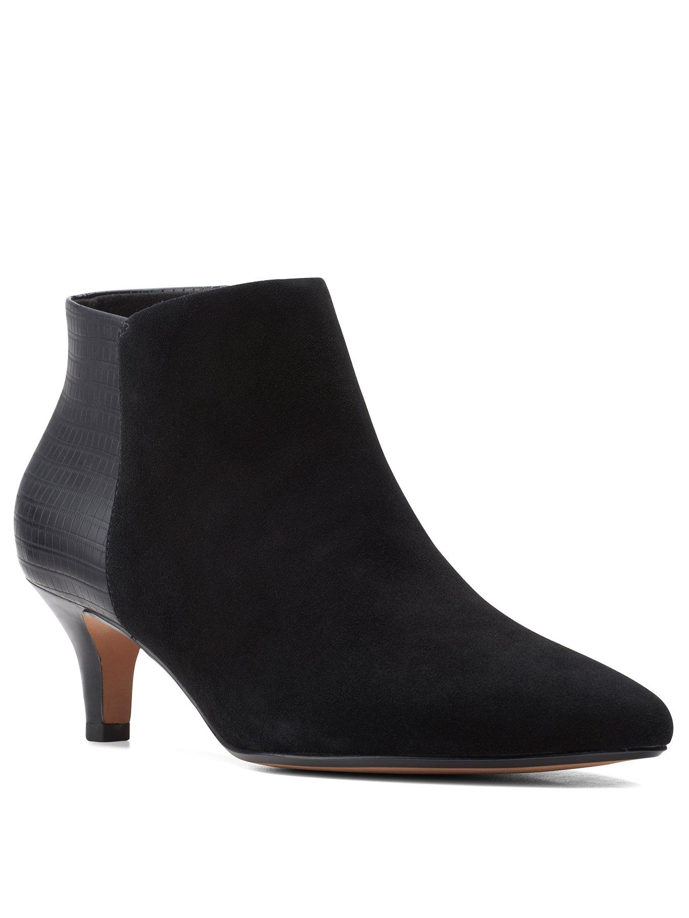 clarks wide fit ankle boots