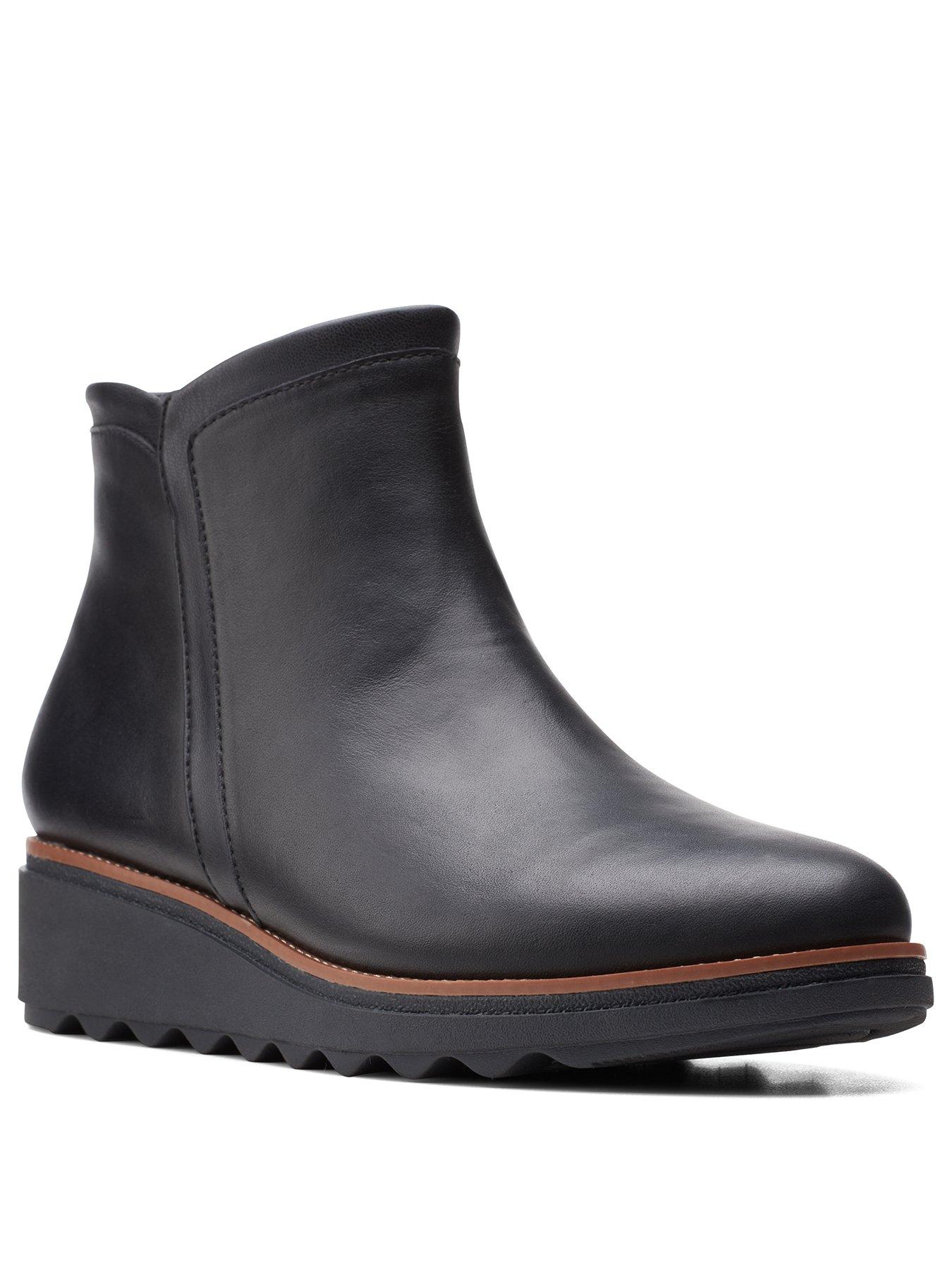 clarks black wedge boots