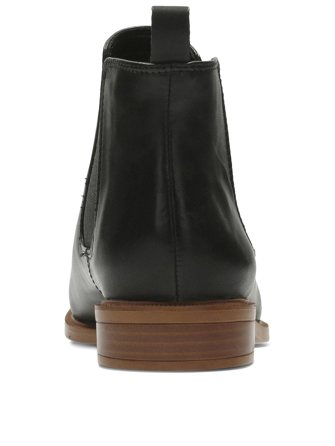 clarks taylor shine black