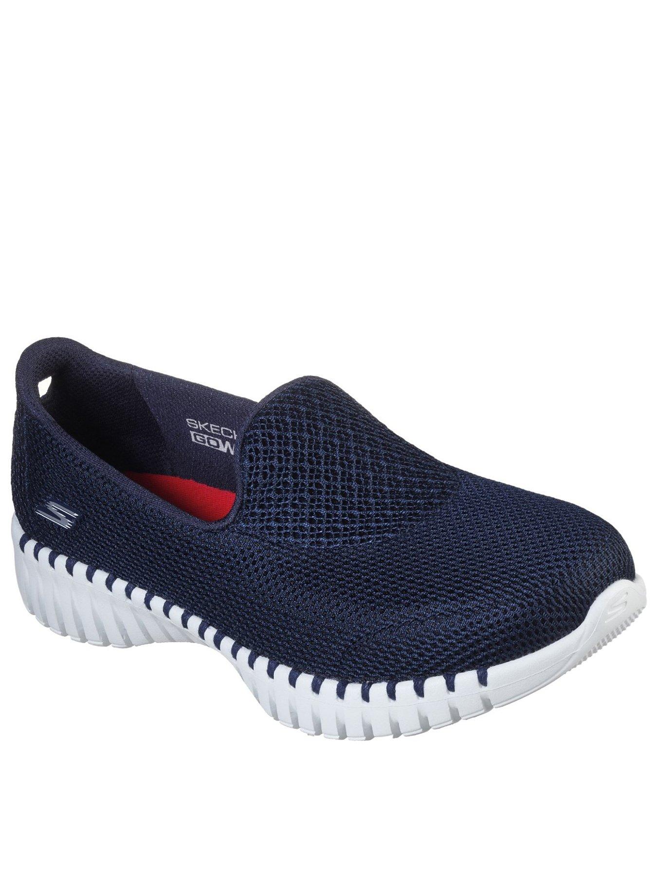 skechers pumps