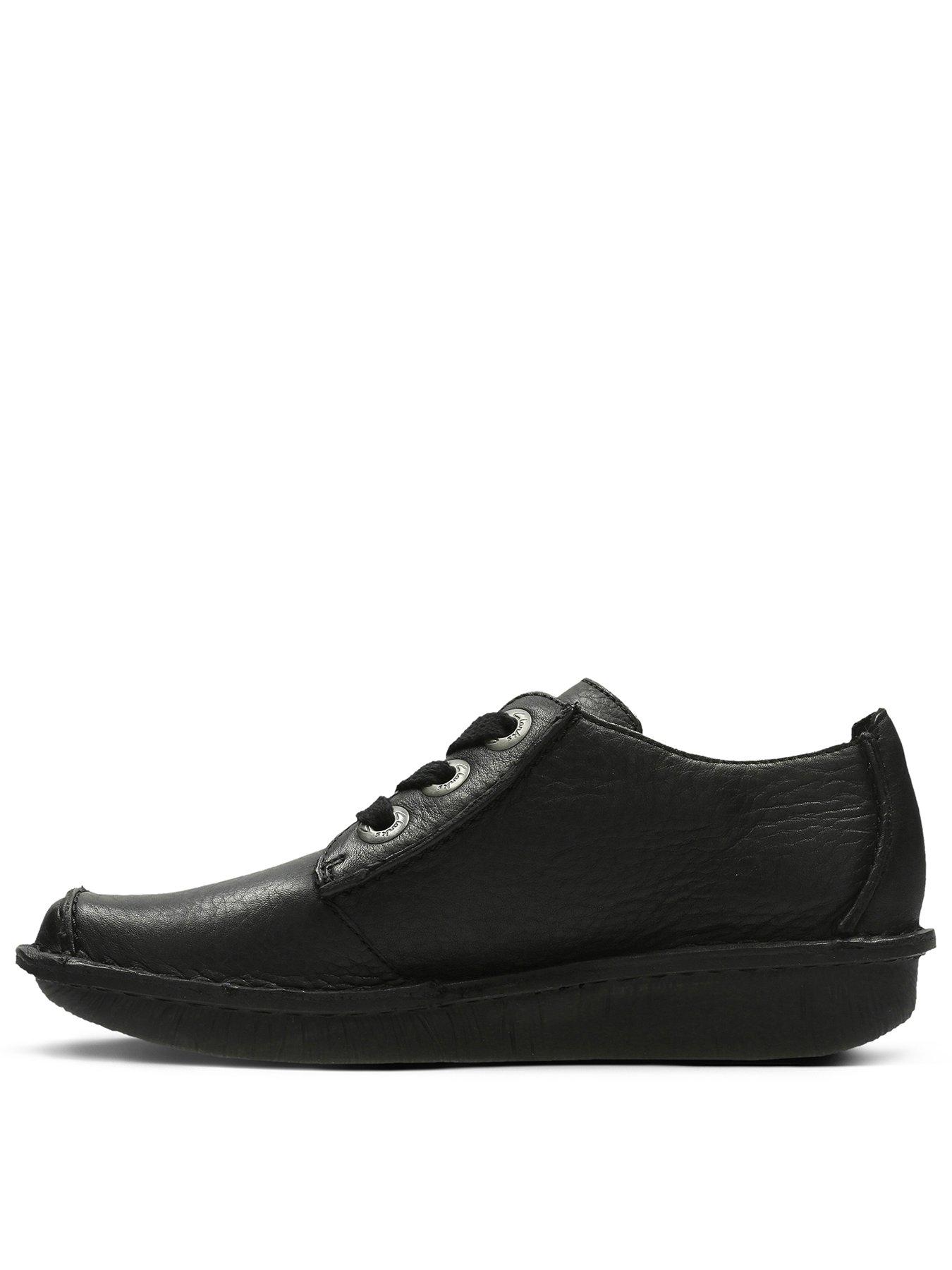 Clarks flat 2025 lace up shoes