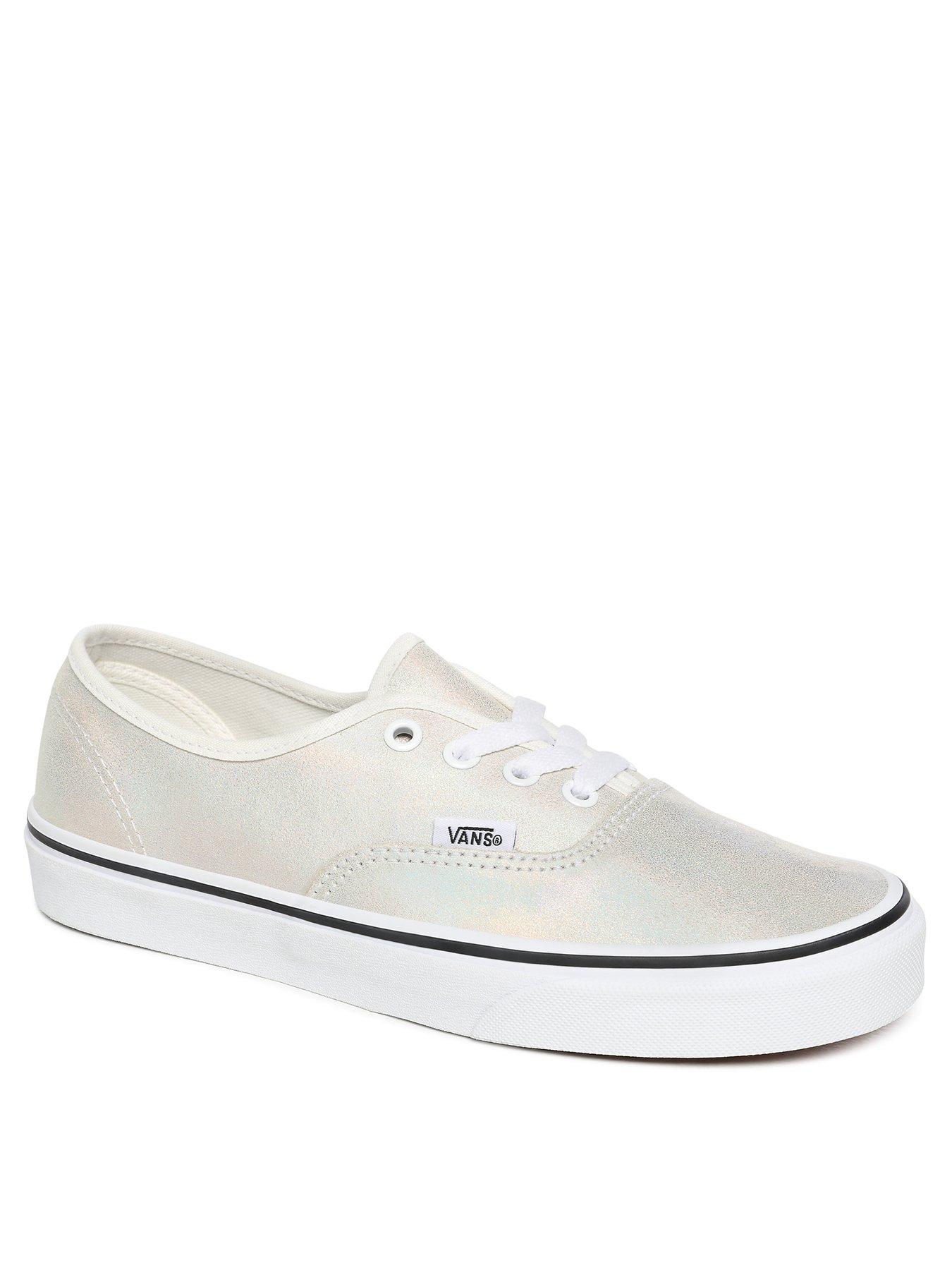 vans authentic fit