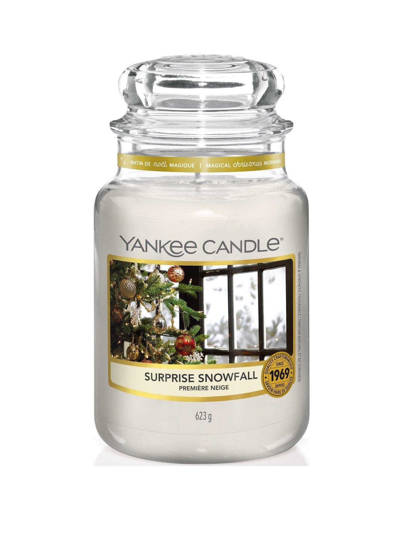 Yankee Candle Christmas Morning Collection Surprise Snowfall Classic Large Jar Candle Littlewoods Com
