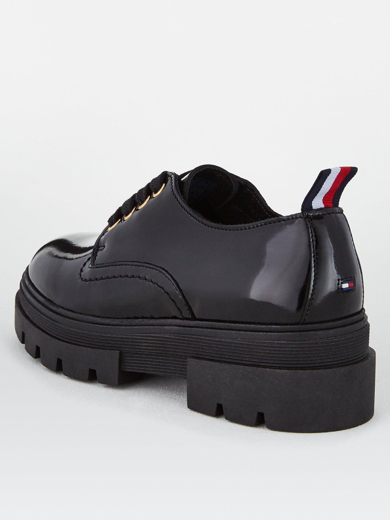 tommy hilfiger classic shoes
