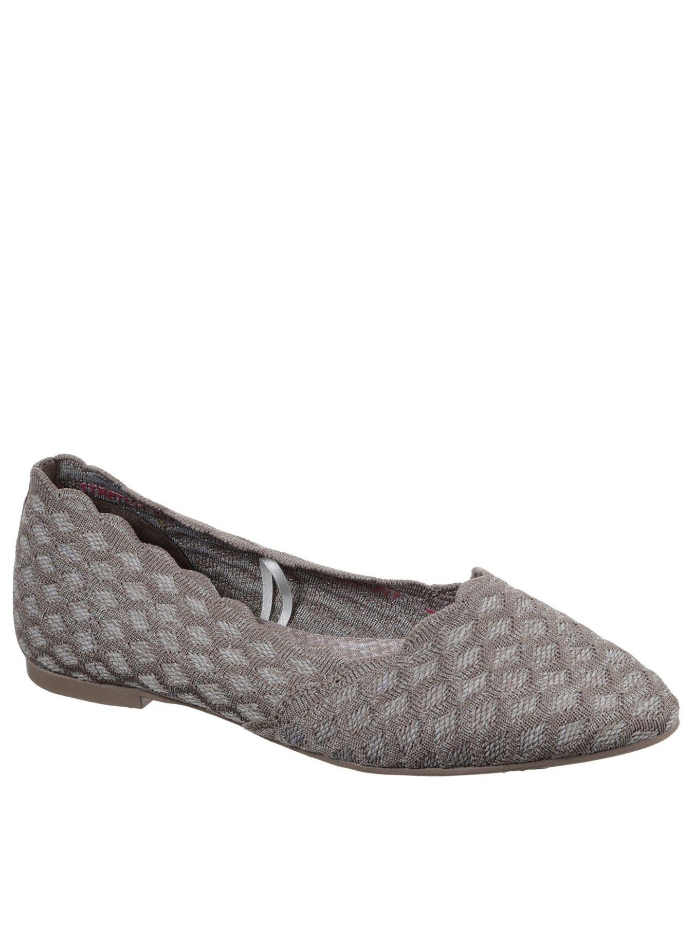 skechers pumps