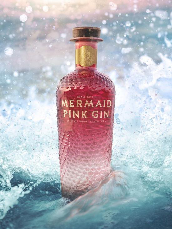 stillFront image of isle-of-wight-distillery-mermaid-pink-gin-miniature-gift-set