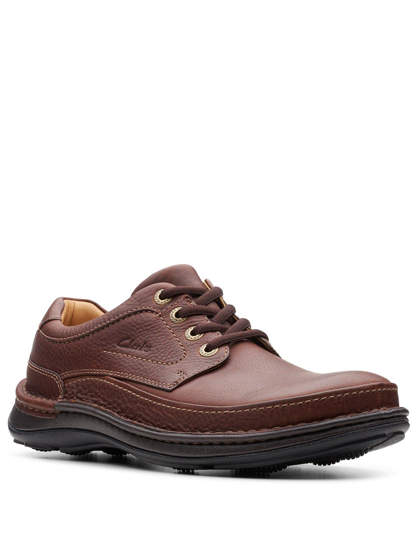 clarks casual leather shoes