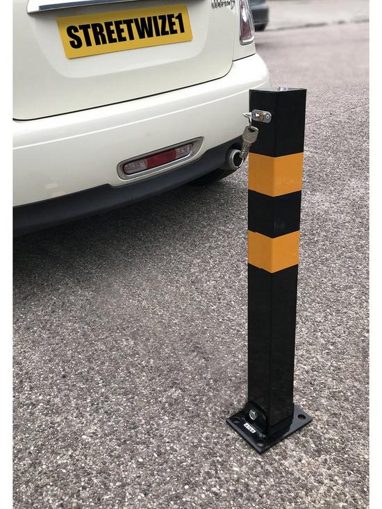 stillFront image of streetwize-accessories-heavy-duty-parking-post-square