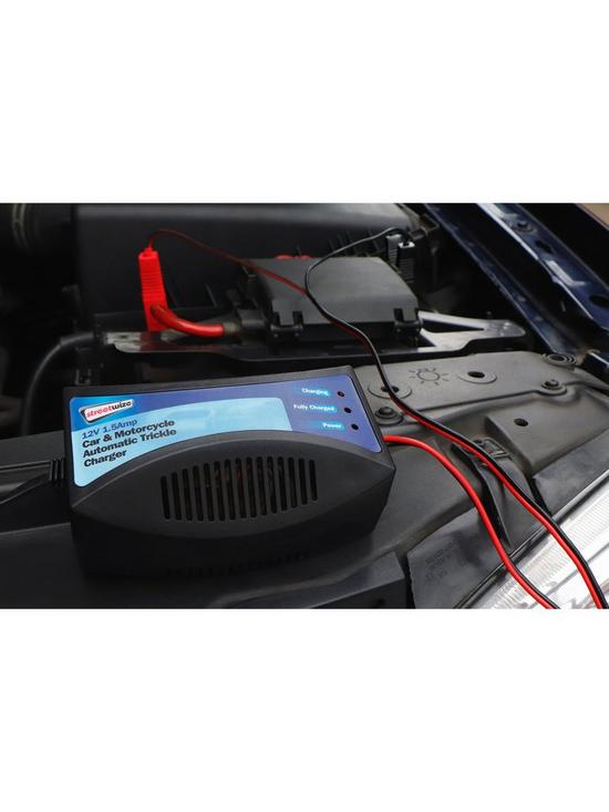stillFront image of streetwize-accessories-12v-car-amp-motorcycle-trickle-battery-charger