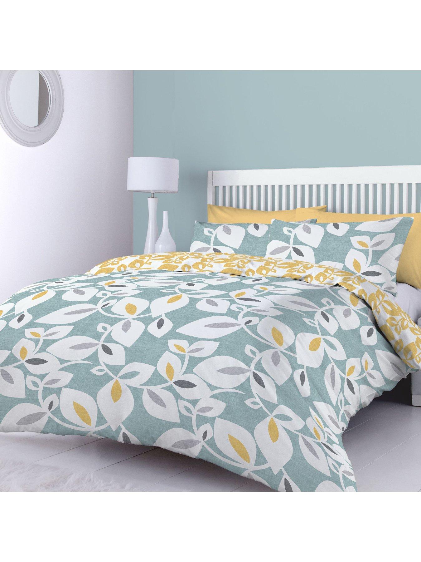 catherine-lansfield-inga-leaf-eyelet-linednbspcurtains
