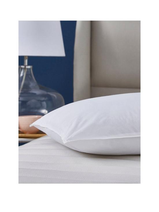 stillFront image of silentnight-the-luxury-collection-supremely-full-pillow-white