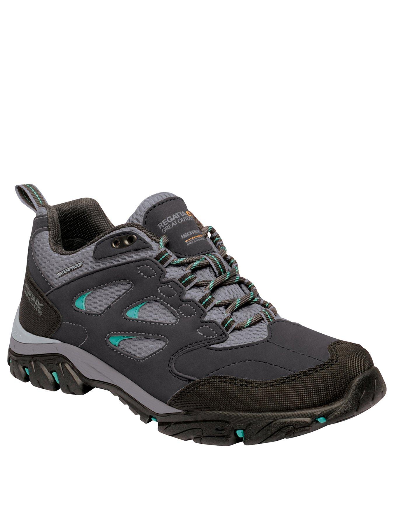 front image of regatta-holcombe-waterproof-low-walking-shoes-grey