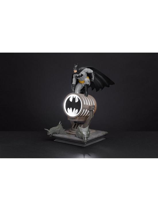 stillFront image of marvel-batman-figurine-light