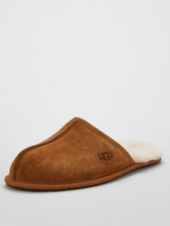 front image of ugg-scuff-suede-sheepskin-lined-slippers-chestnut