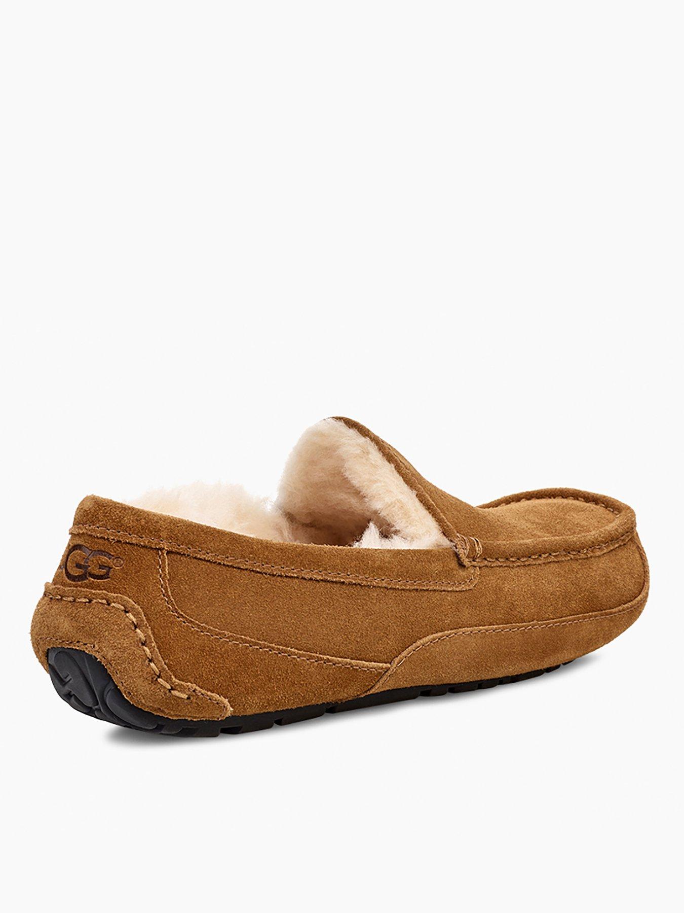 Image 2 of 5 of UGG Men's Ascot Slipper - Light Brown