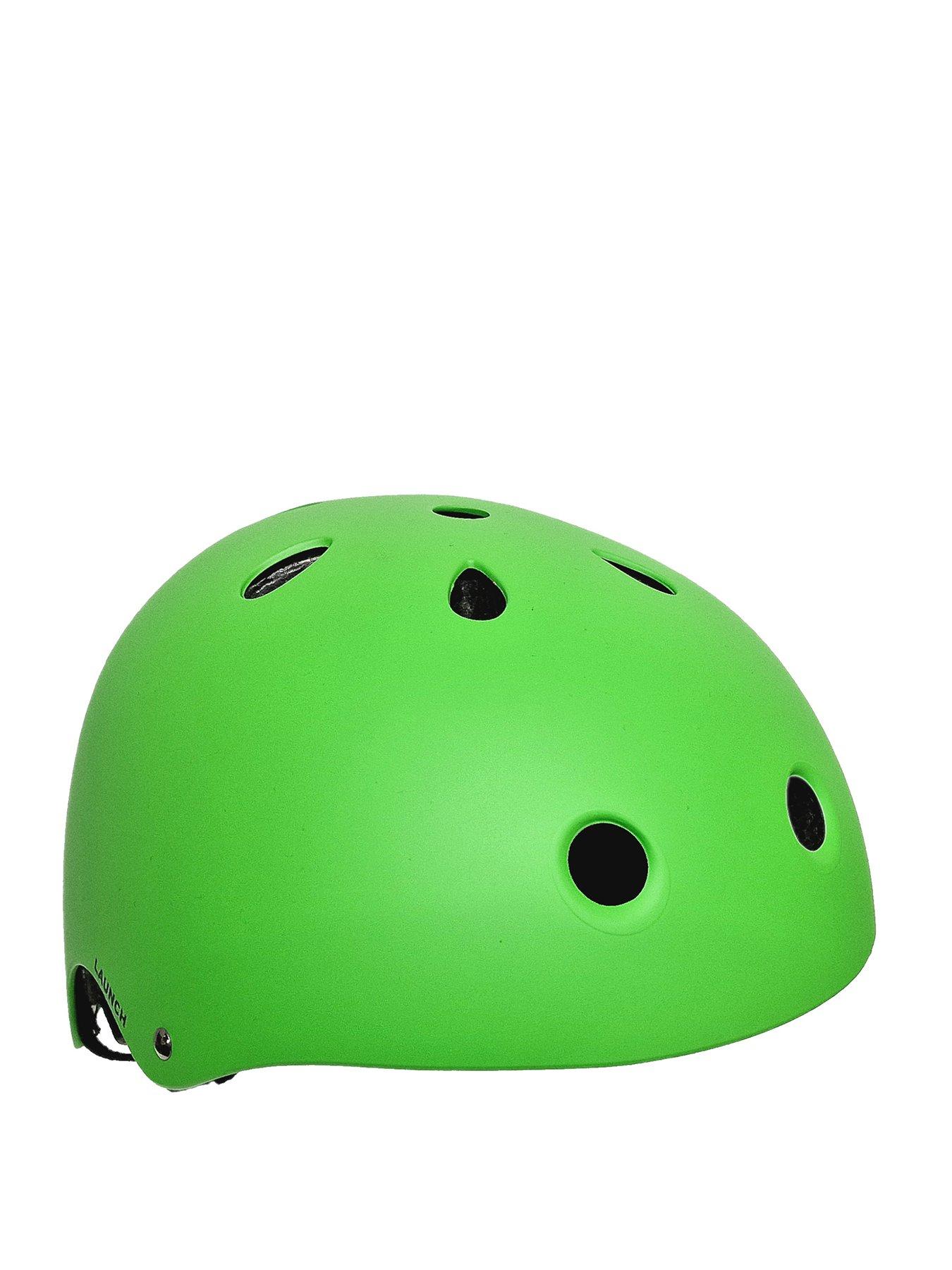 undefined Skull and Crossbones BMX/Skateboard/Scooter Helmet Medium 55-58cm