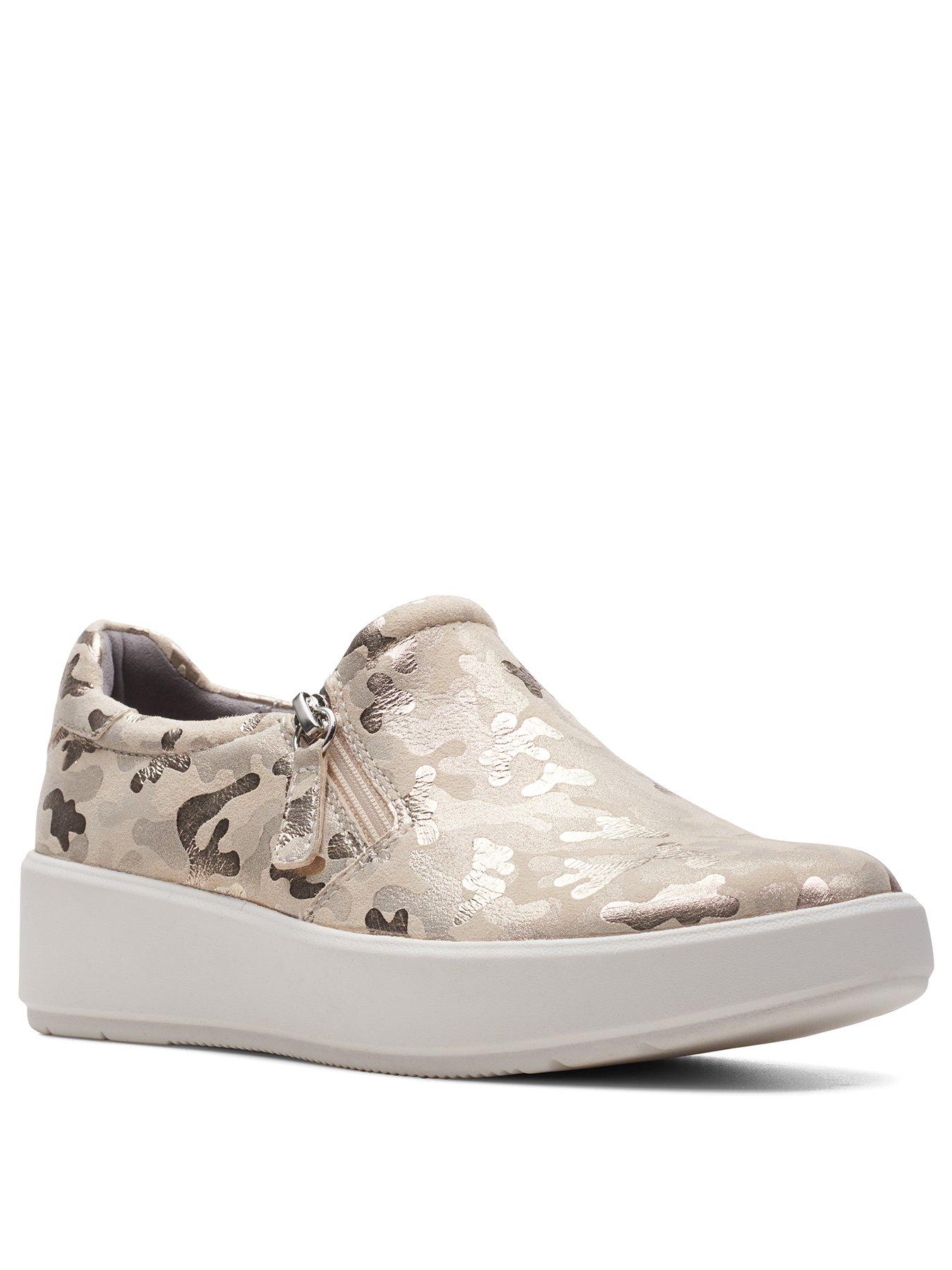 clarks clearance