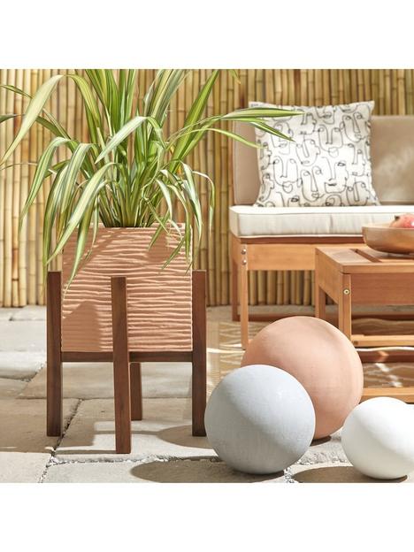 very-home-square-planter-on-wooden-legs-sand