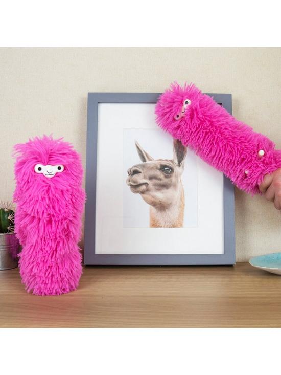 stillFront image of gift-republic-llama-duster