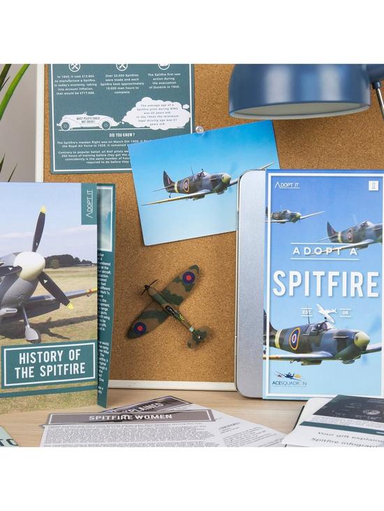 stillFront image of gift-republic-spitfire-personalise-it