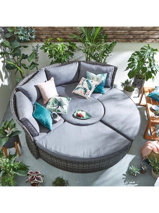 stillFront image of aruba-compact-round-sofa-set-amp-day-bed