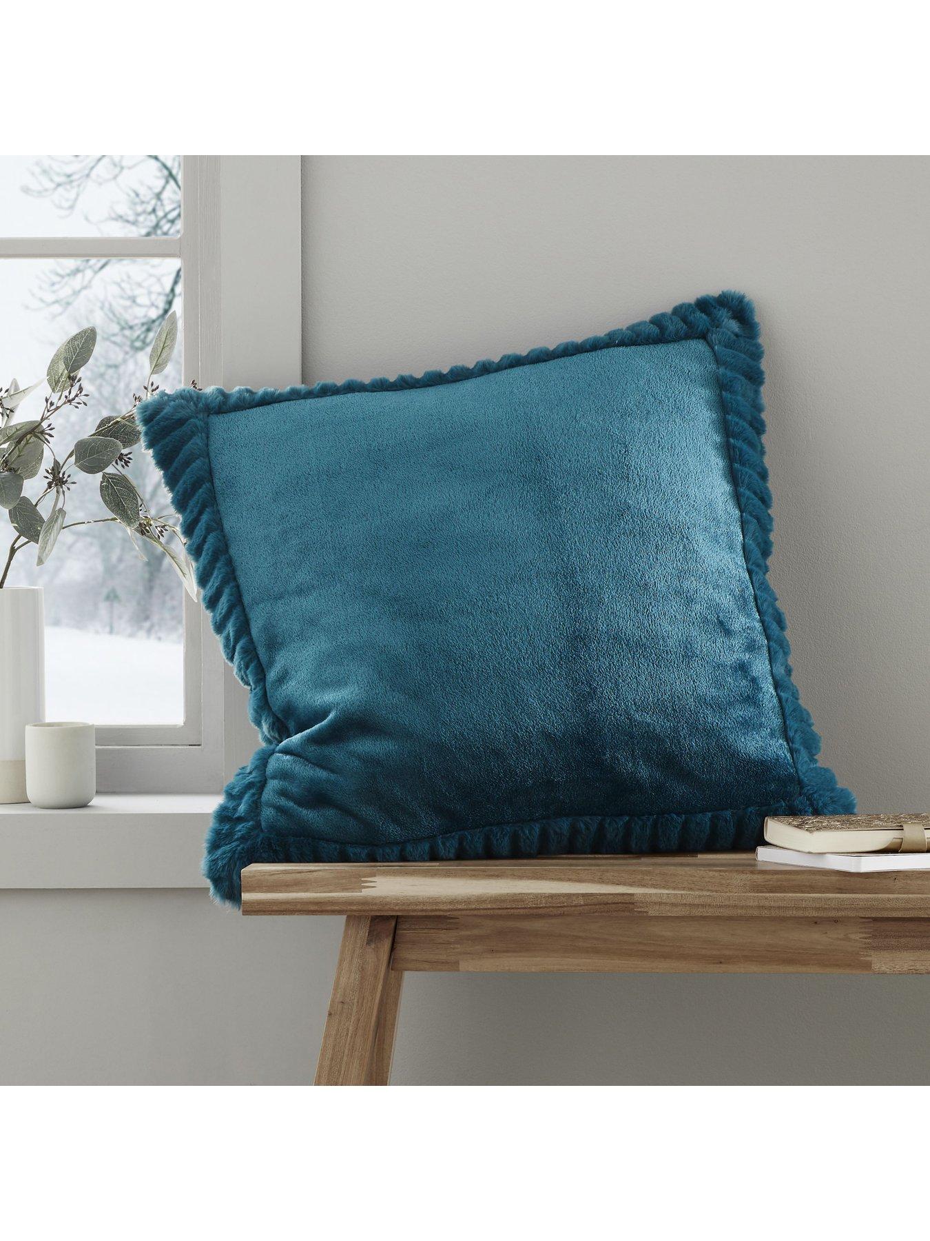 Catherine Lansfield Velvet  &  Faux Fur Cushion