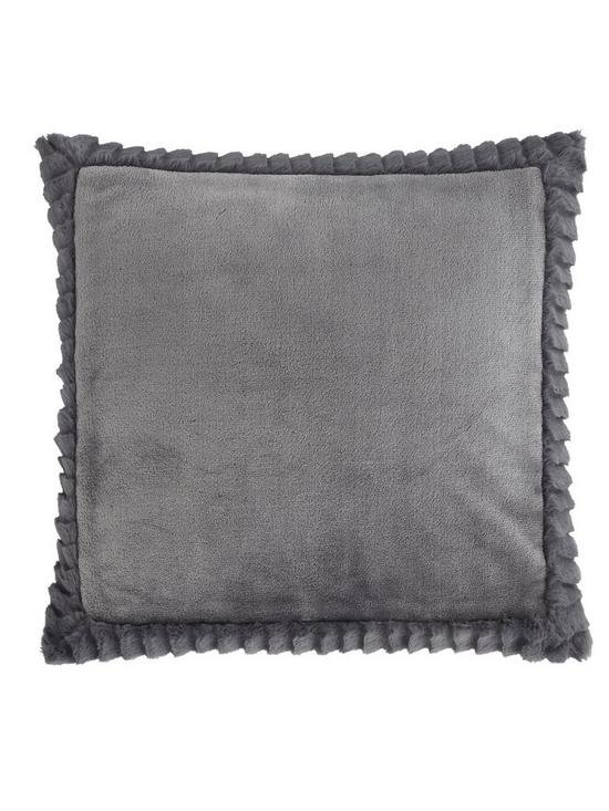 stillFront image of catherine-lansfield-velvet-amp-faux-fur-cushion