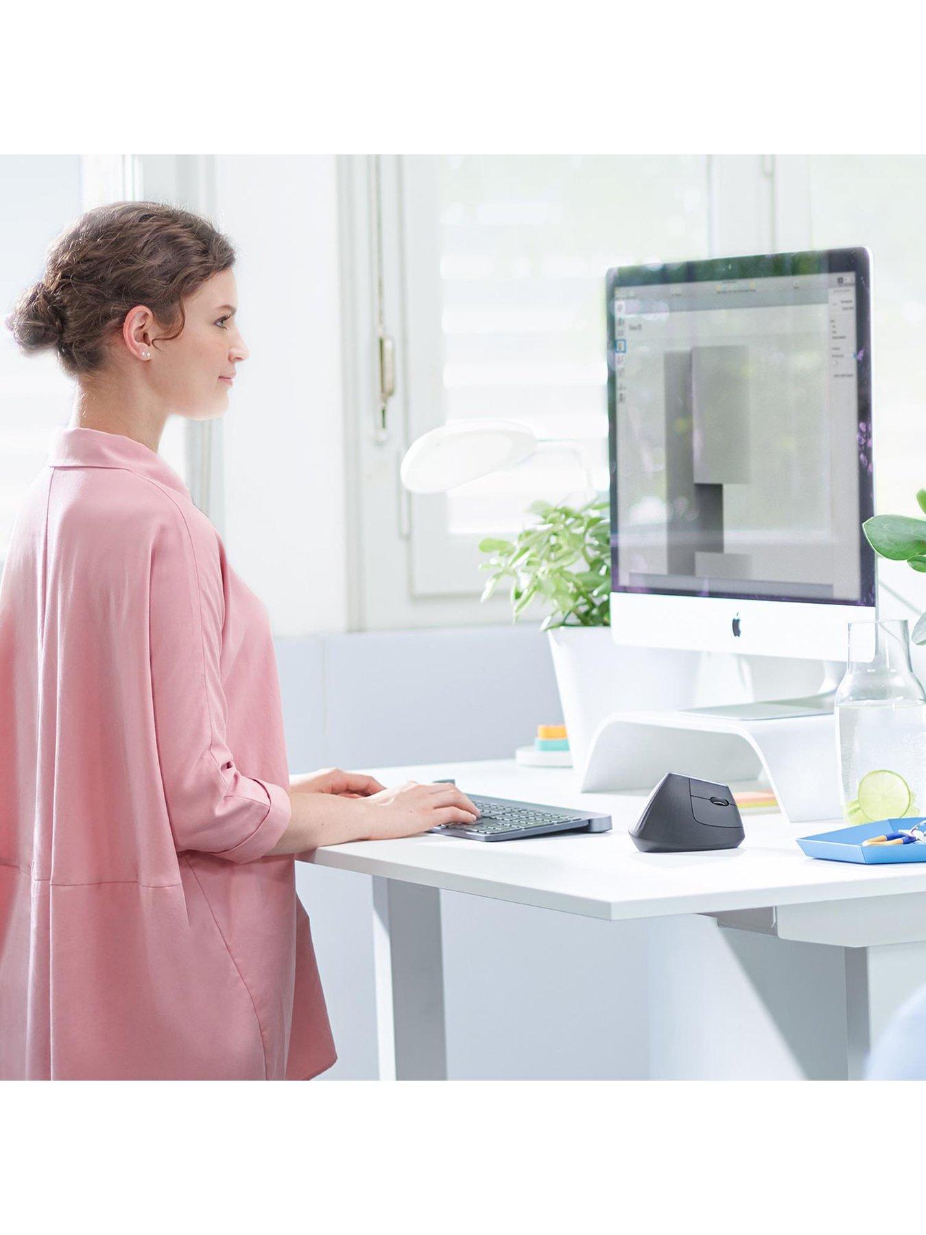 Image 7 of 8 of Logitech MX VERTICAL Ergonomic Wireless Mouse - Graphite