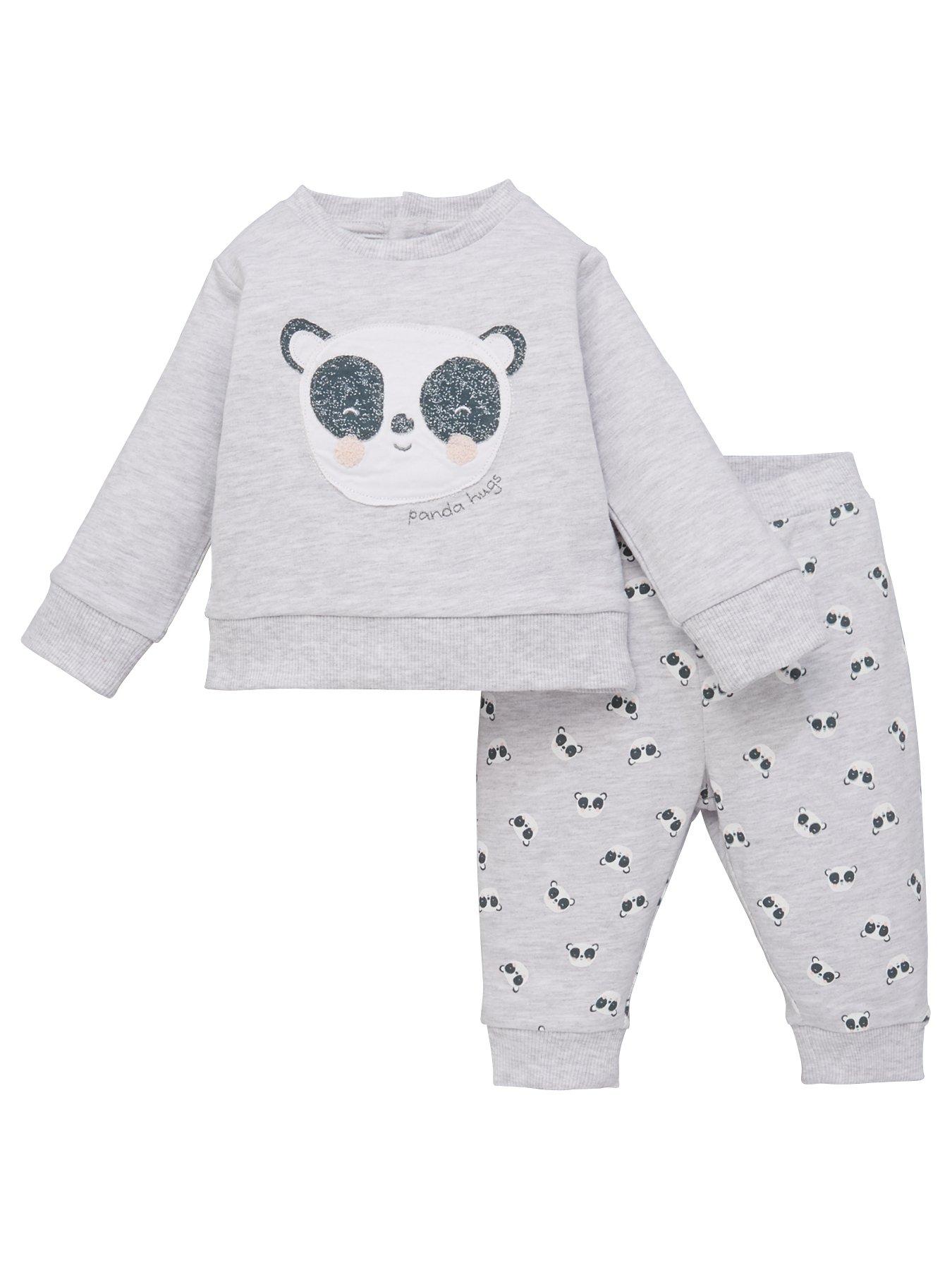 baby clothes very