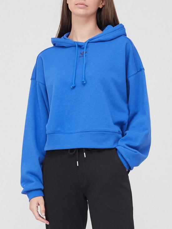 front image of adidas-originals-trefoil-essentials-hoodie-blue