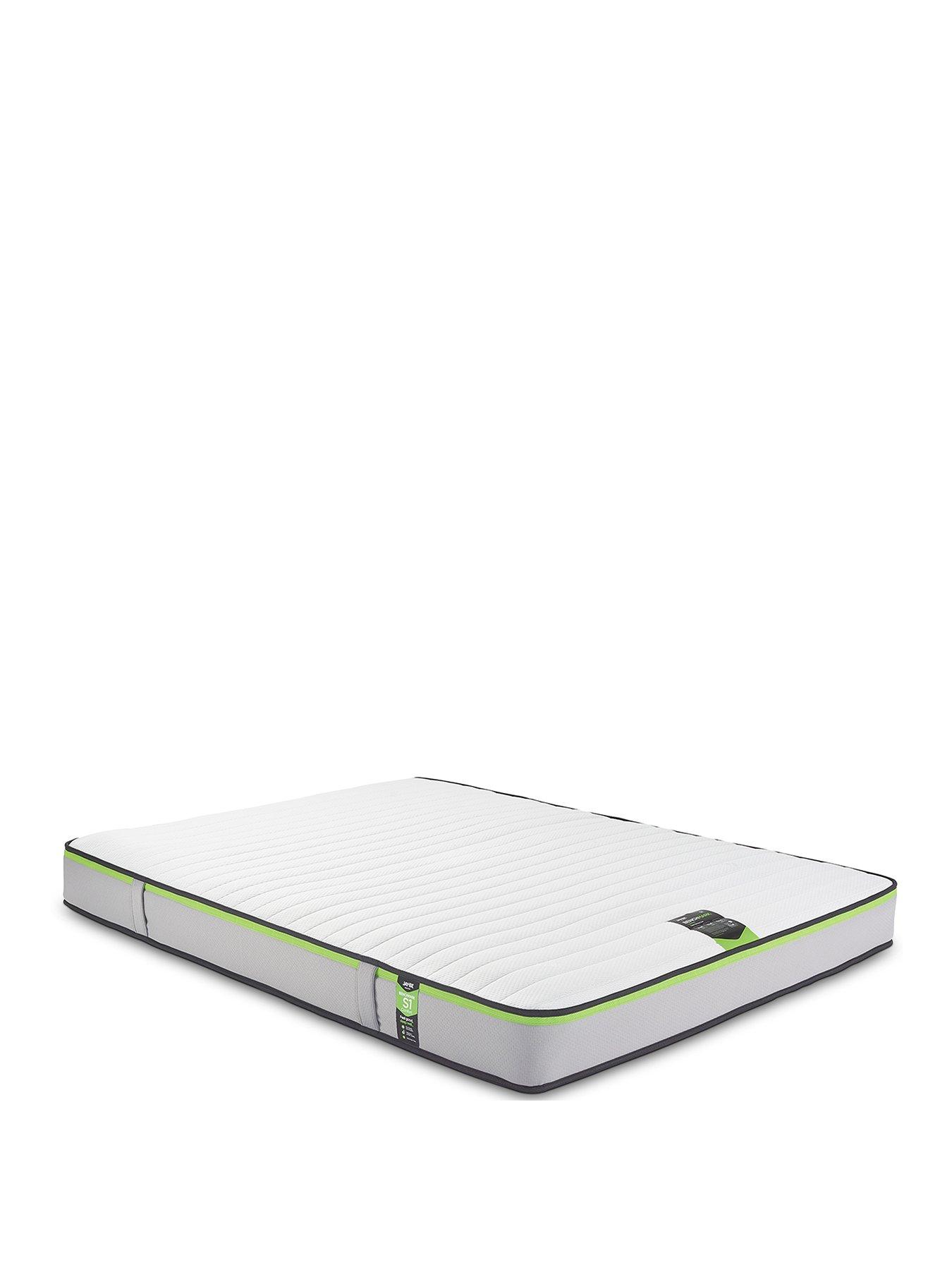 undefined Benchmark S1 Comfort Mattress