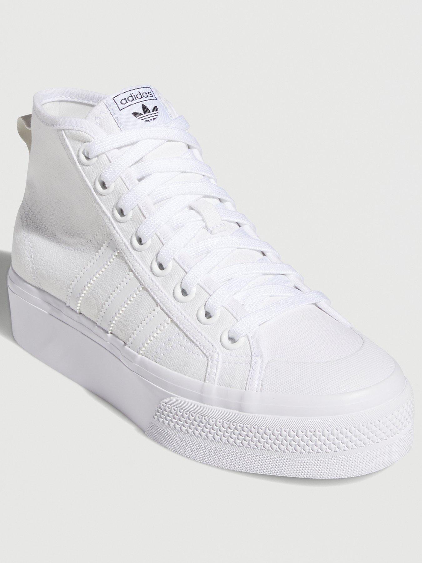 front image of adidas-originals-womens-nizza-platform-mid-trainers-white