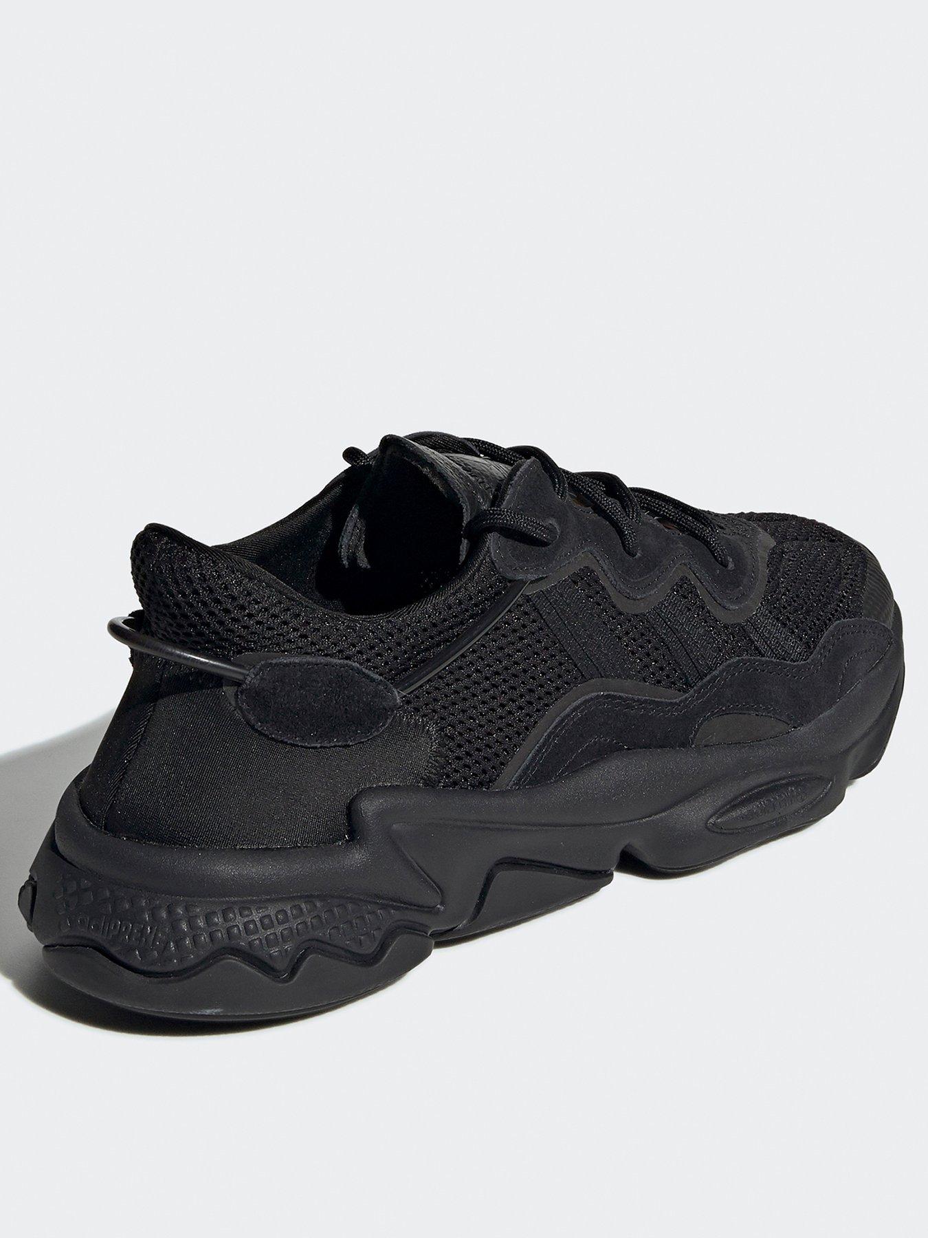Ozweego size 11 outlet