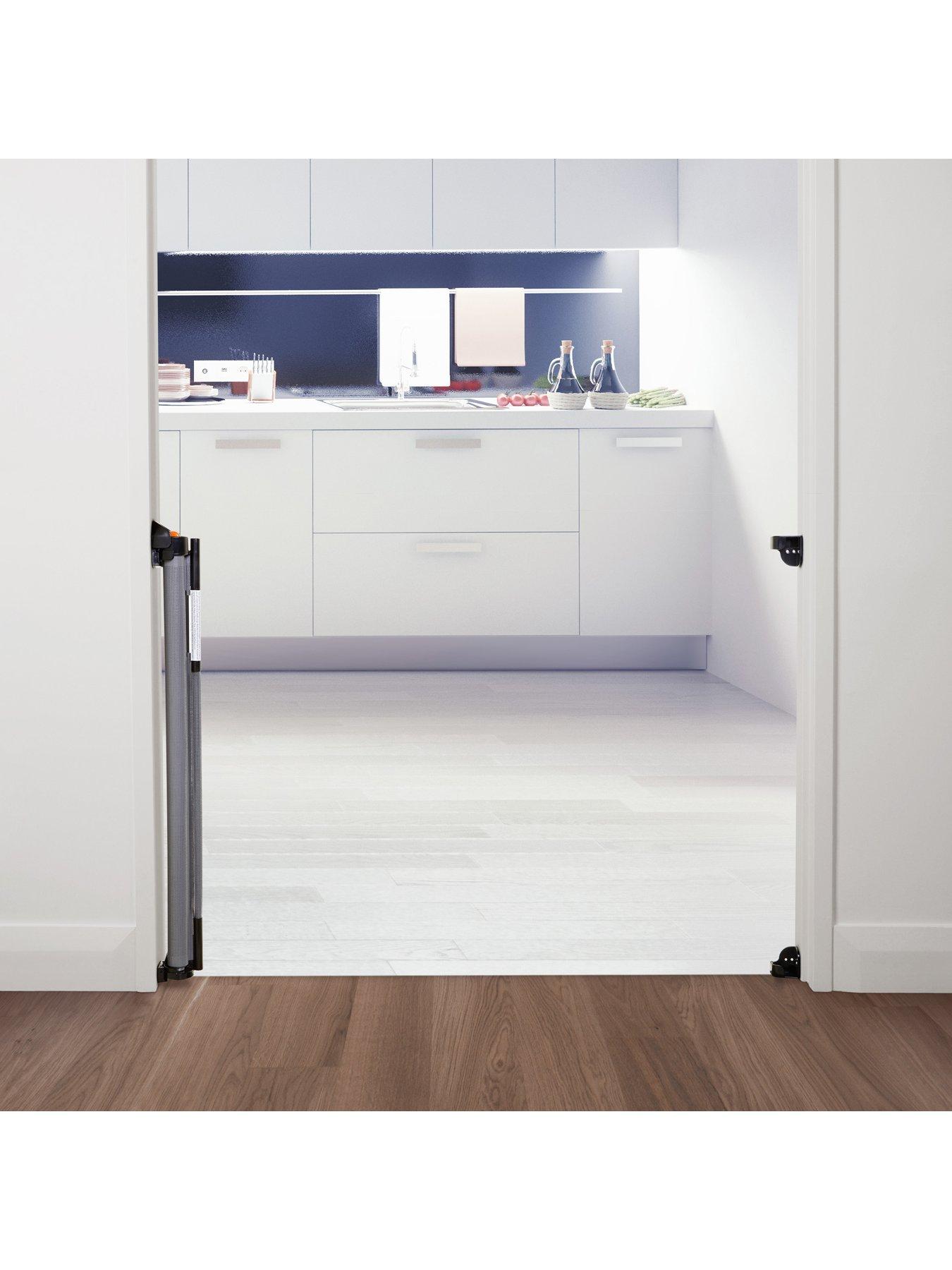 Image 3 of 5 of Dreambaby Retractable Relocatable Gate (Fits Gaps 0-140cm) - Grey/Mesh