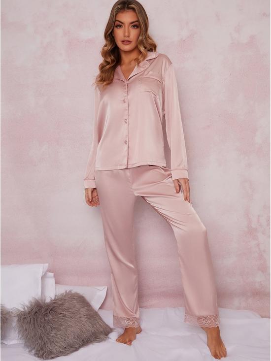 front image of chi-chi-london-sophie-pyjama-set-blush