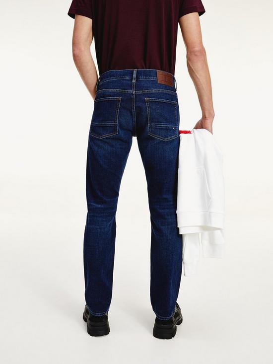 stillFront image of tommy-hilfiger-straight-fit-denton-stretch-bridger-indigo-jeans