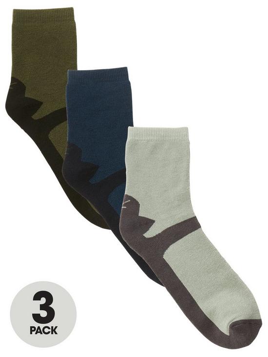 front image of regatta-3-pack-ofnbspoutdoor-lifestyle-socks-multi